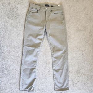 NWT Men's Lucky Brand Beige Slim Straight Leg Pants